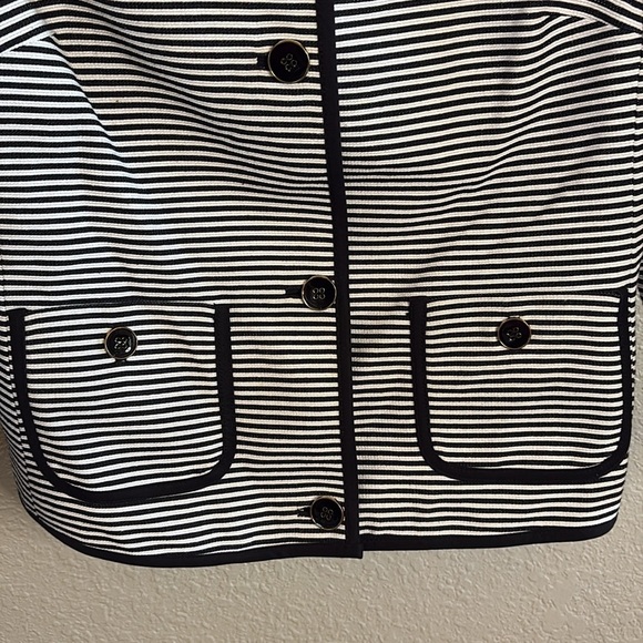 Talbots Women's Black and White Striped Blazer/ Size 6 - Picture 4 of 8